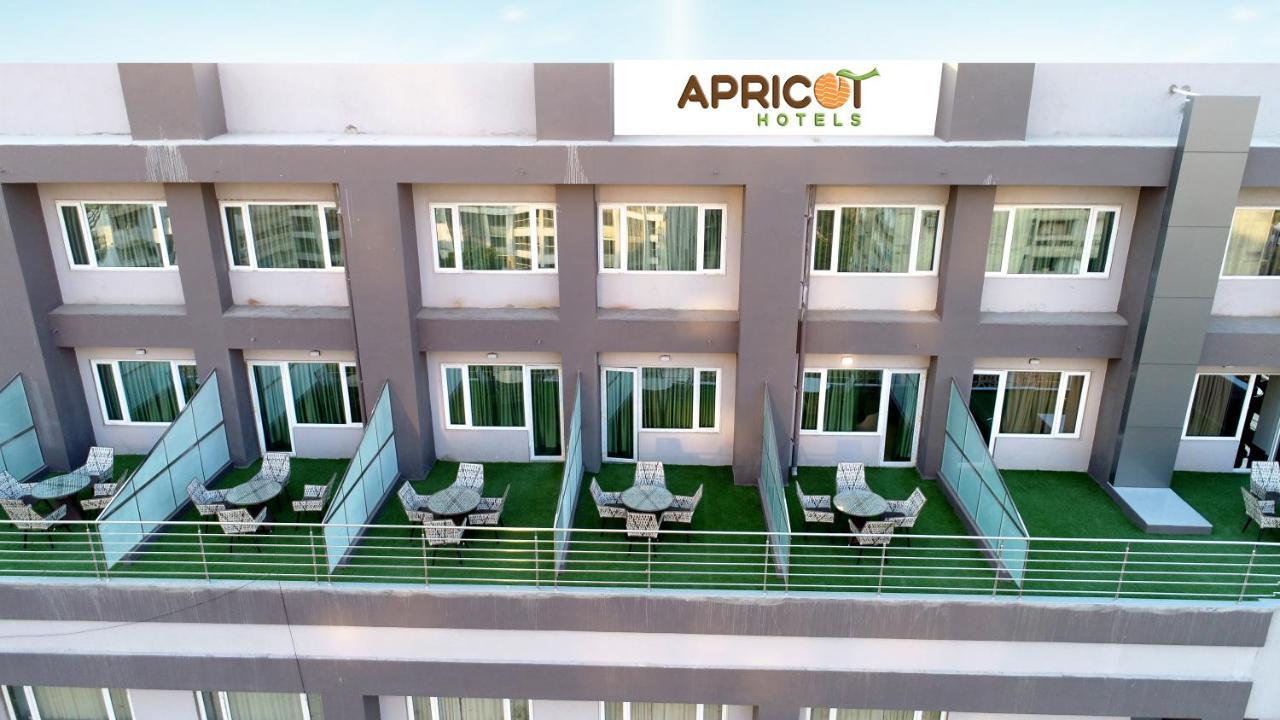 Apricot Hotel , Ahmedabad Buitenkant foto