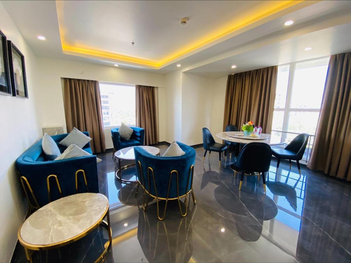 Apricot Hotel , Ahmedabad Buitenkant foto